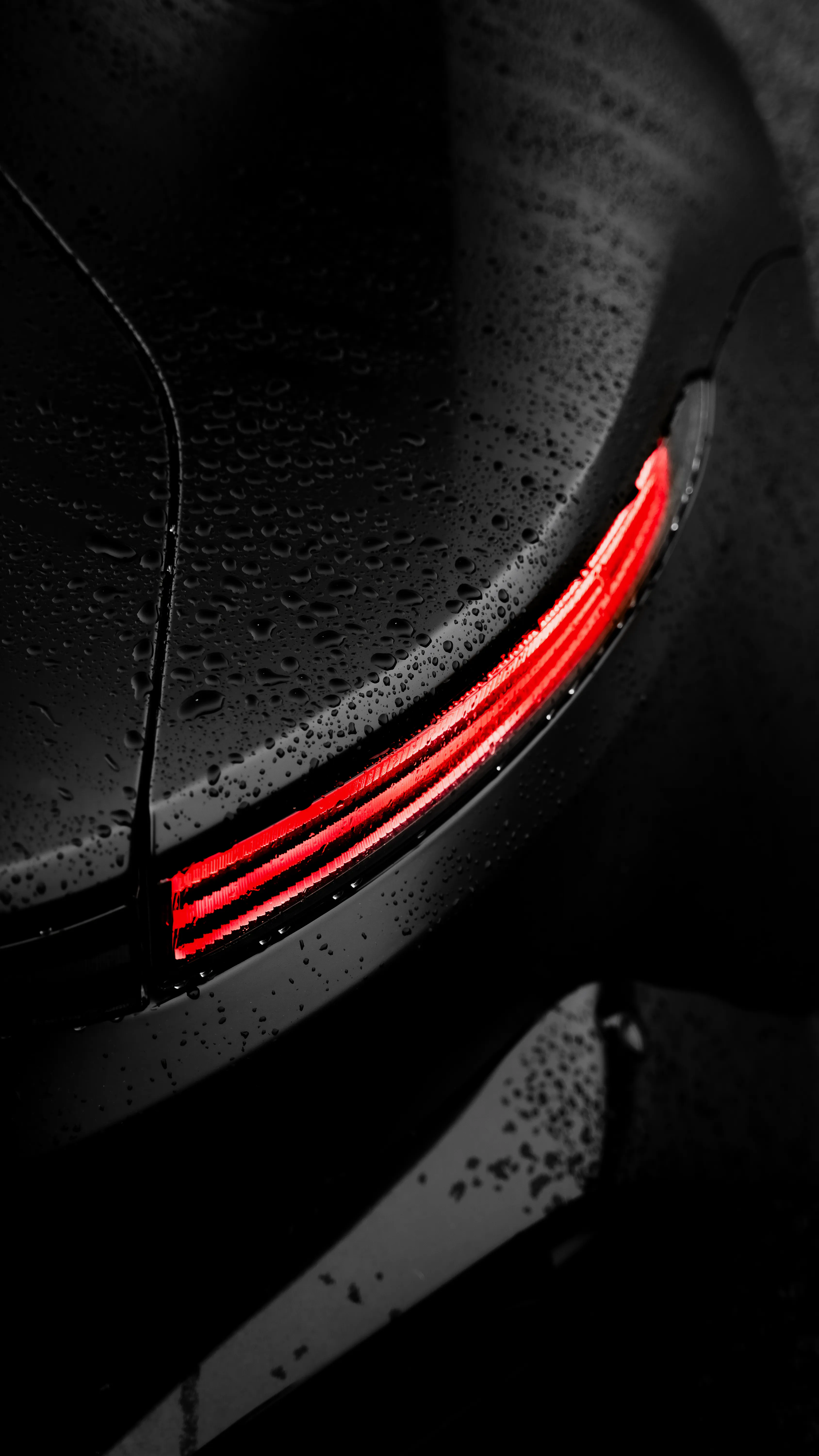 Aston Martin Vantage — photo 11