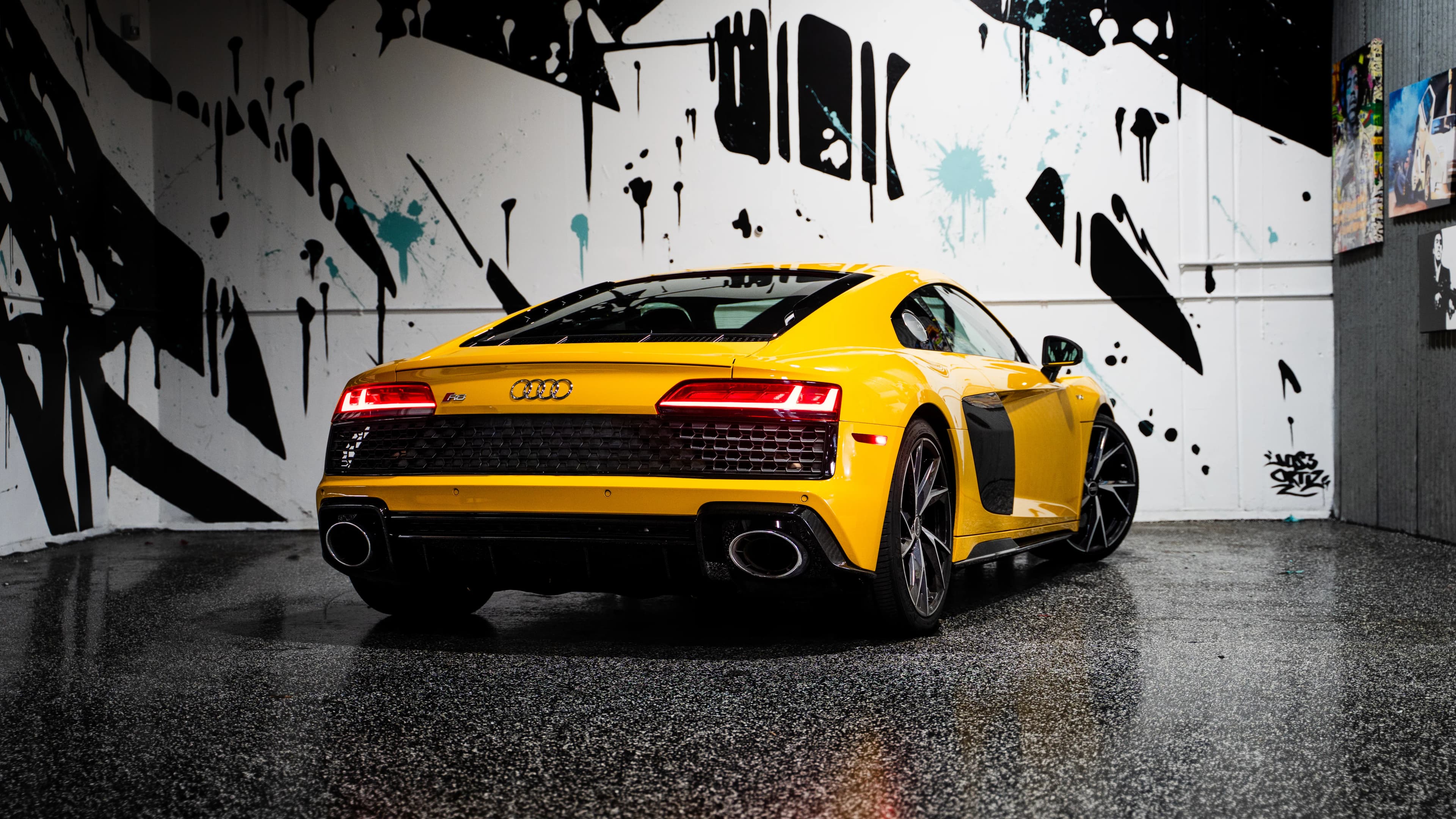 2022 Audi R8 — photo 6