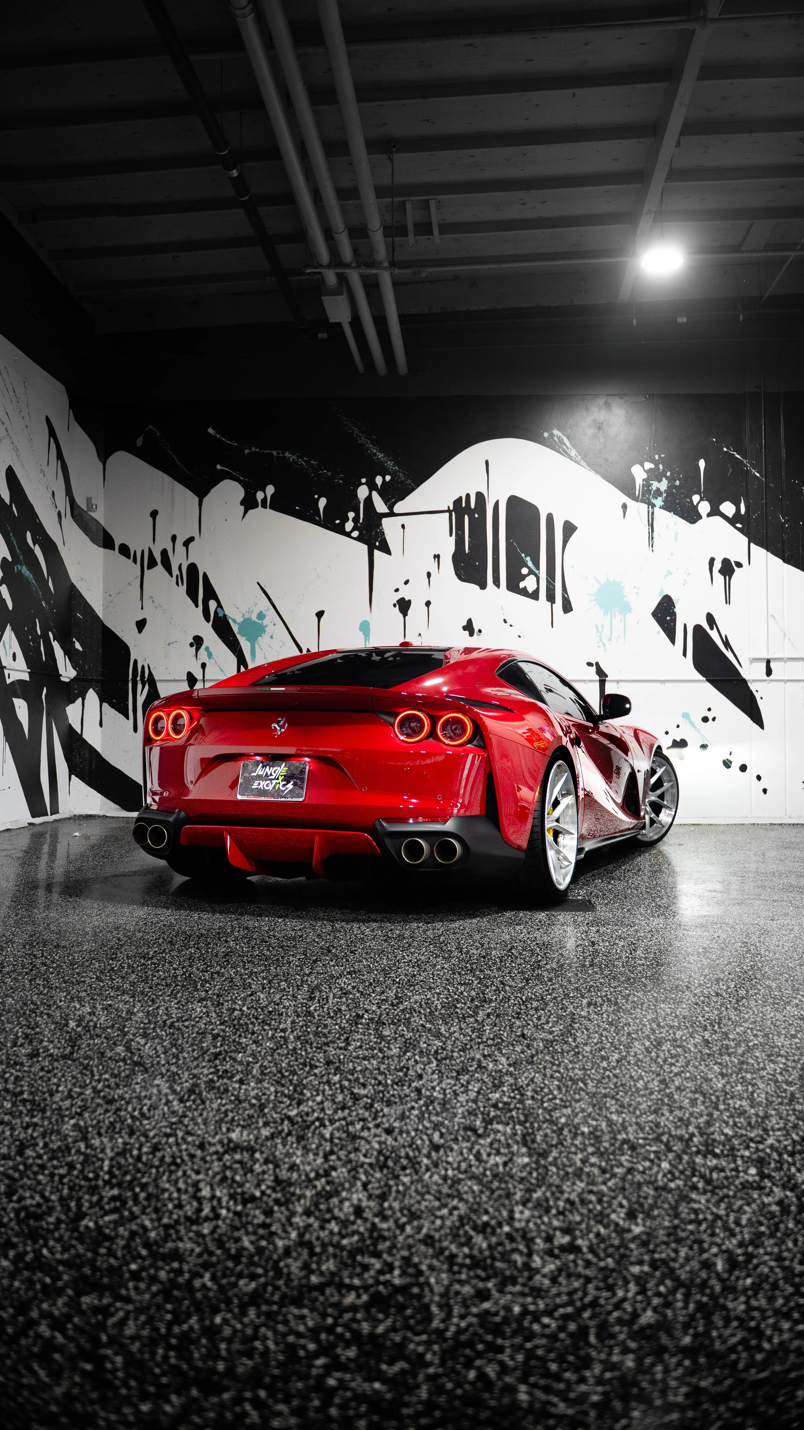 Ferrari 812 Superfast — photo 7