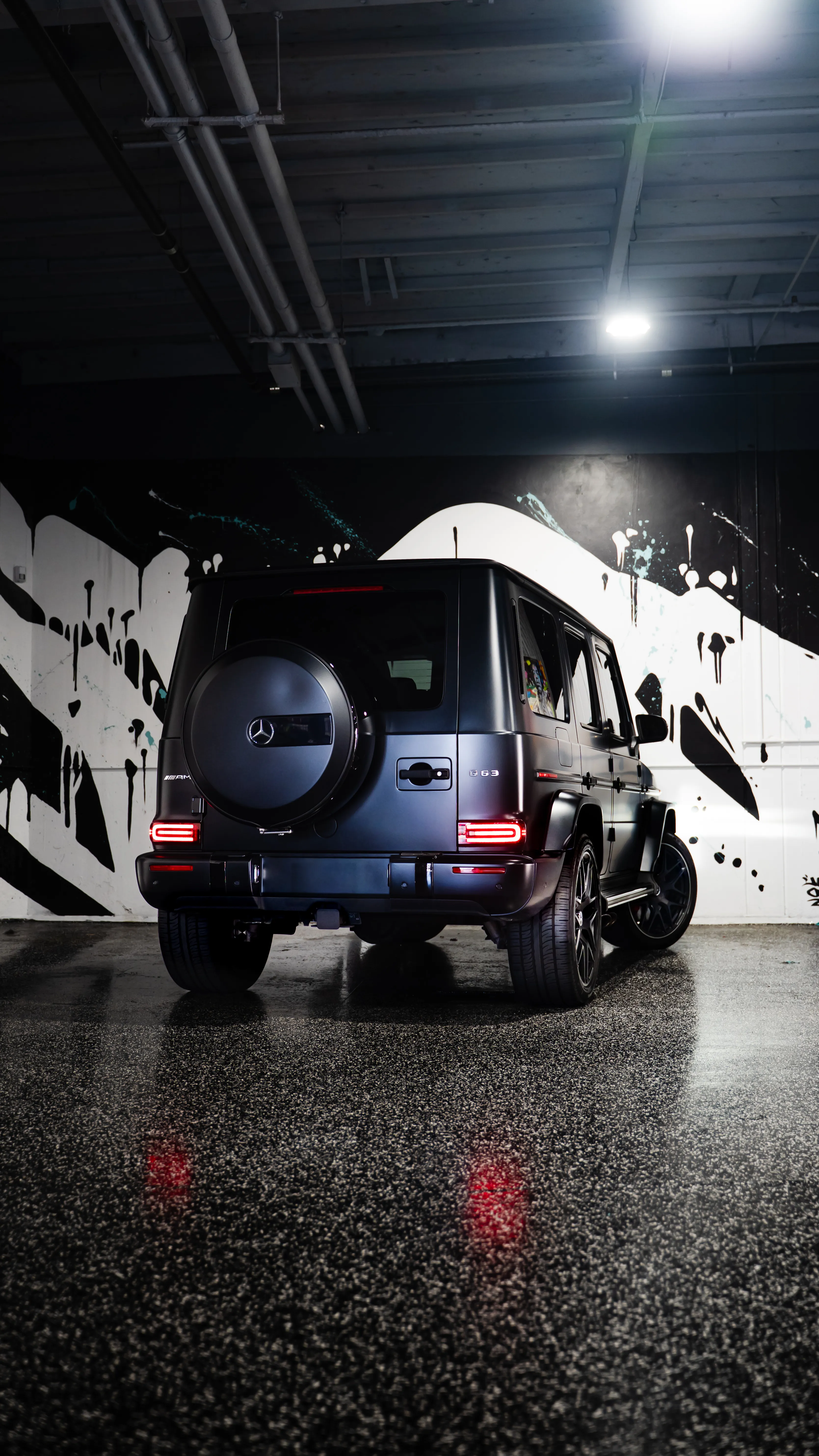 Mercedes-Benz G63 AMG — photo 1