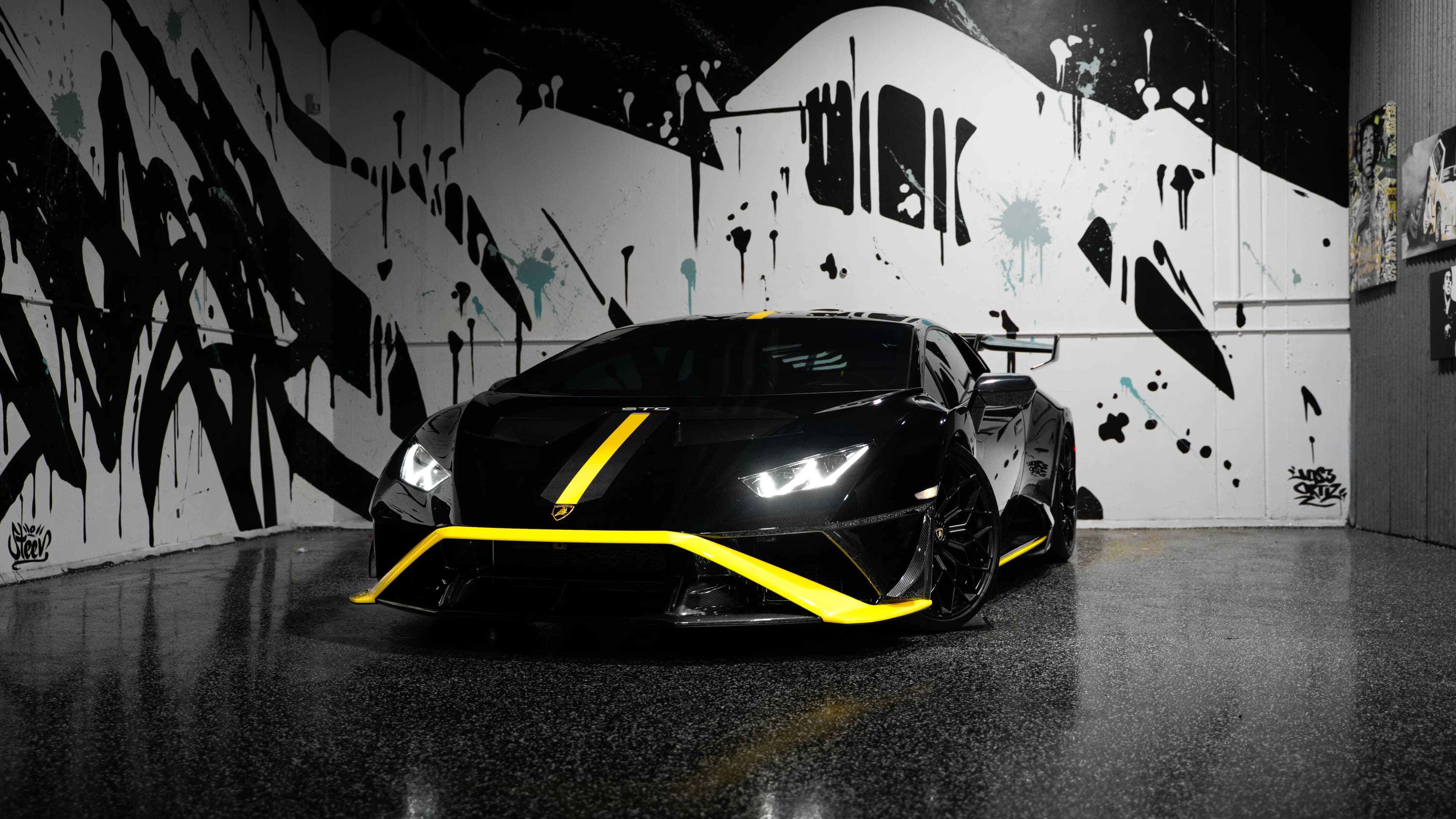 Lamborghini Huracan STO