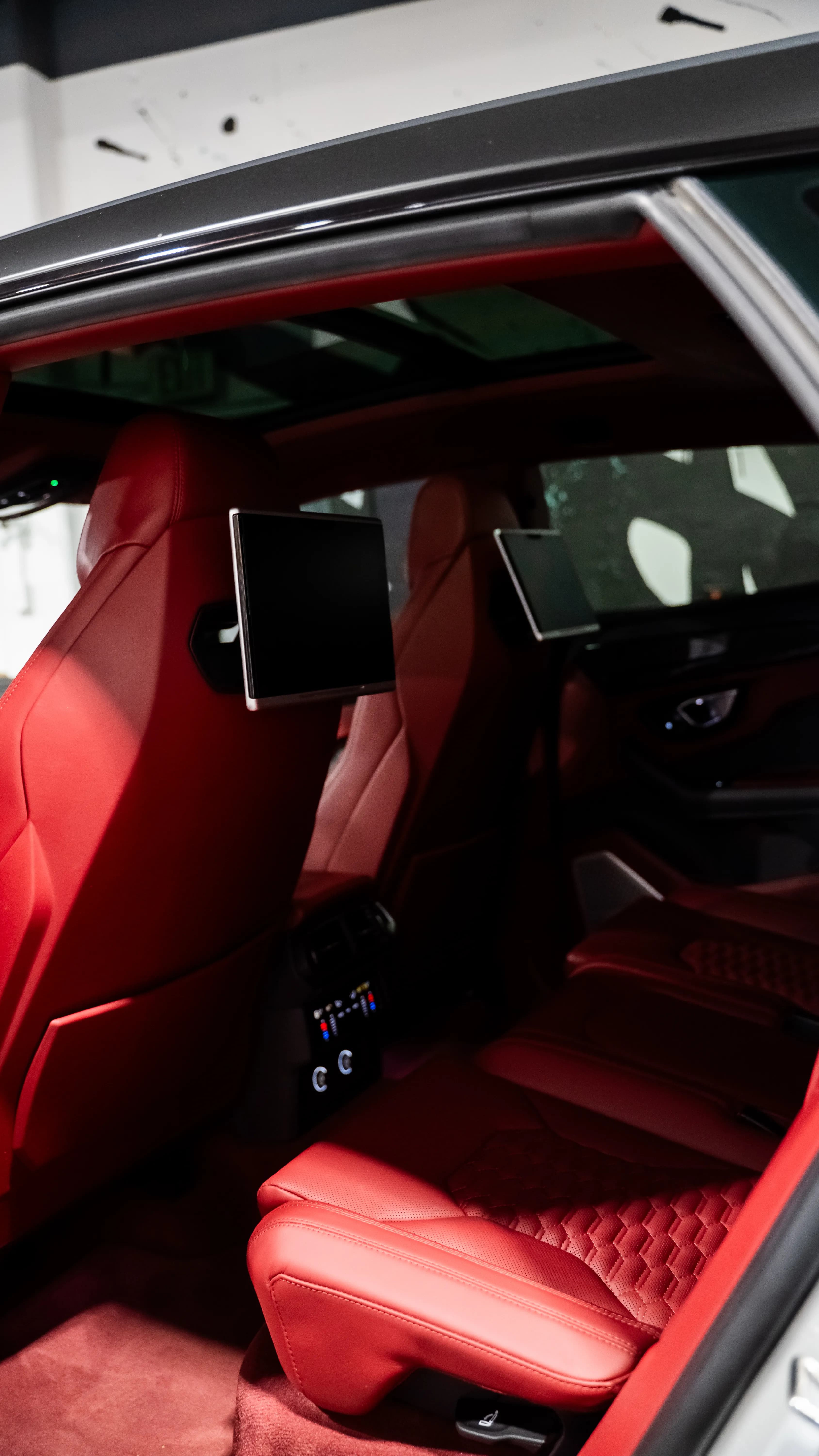 Lamborghini Urus Widebody — photo 14