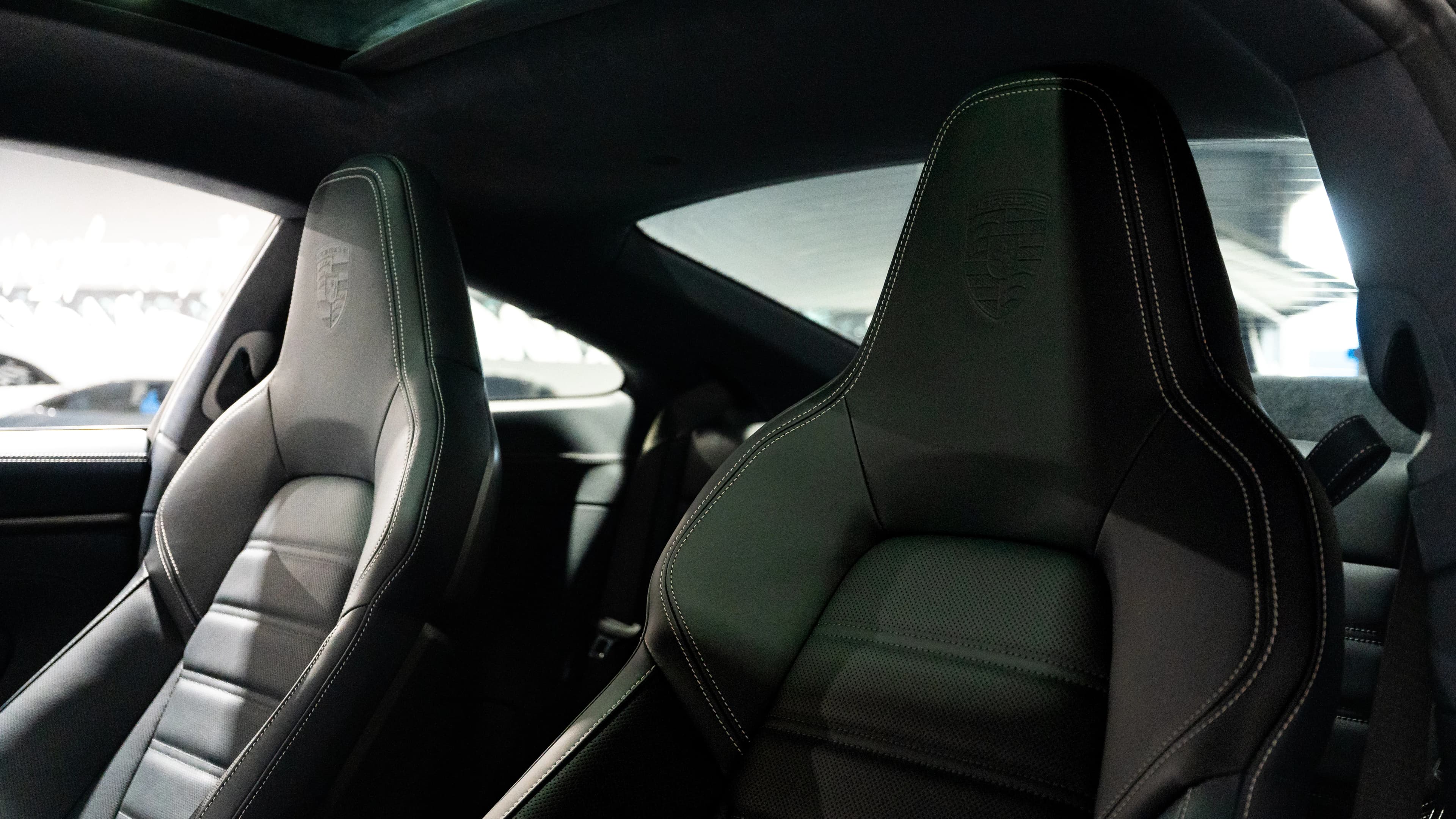 2025 Porsche 911 Carrera 4 GTS — photo 2