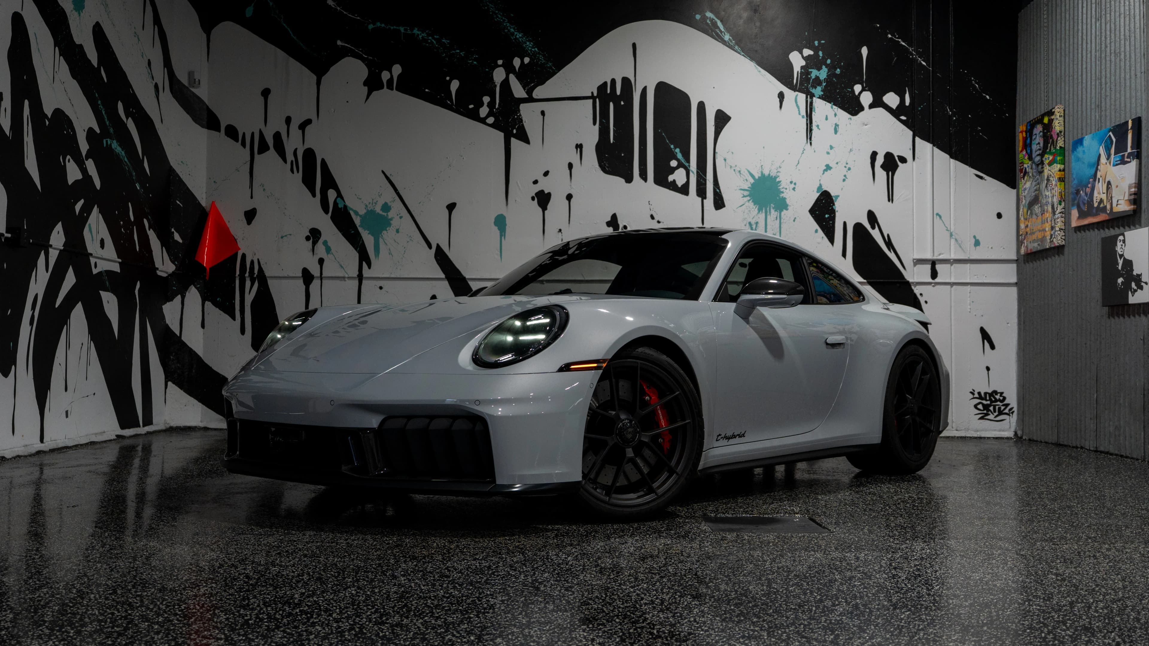 2025 Porsche 911 Carrera 4 GTS — photo 3