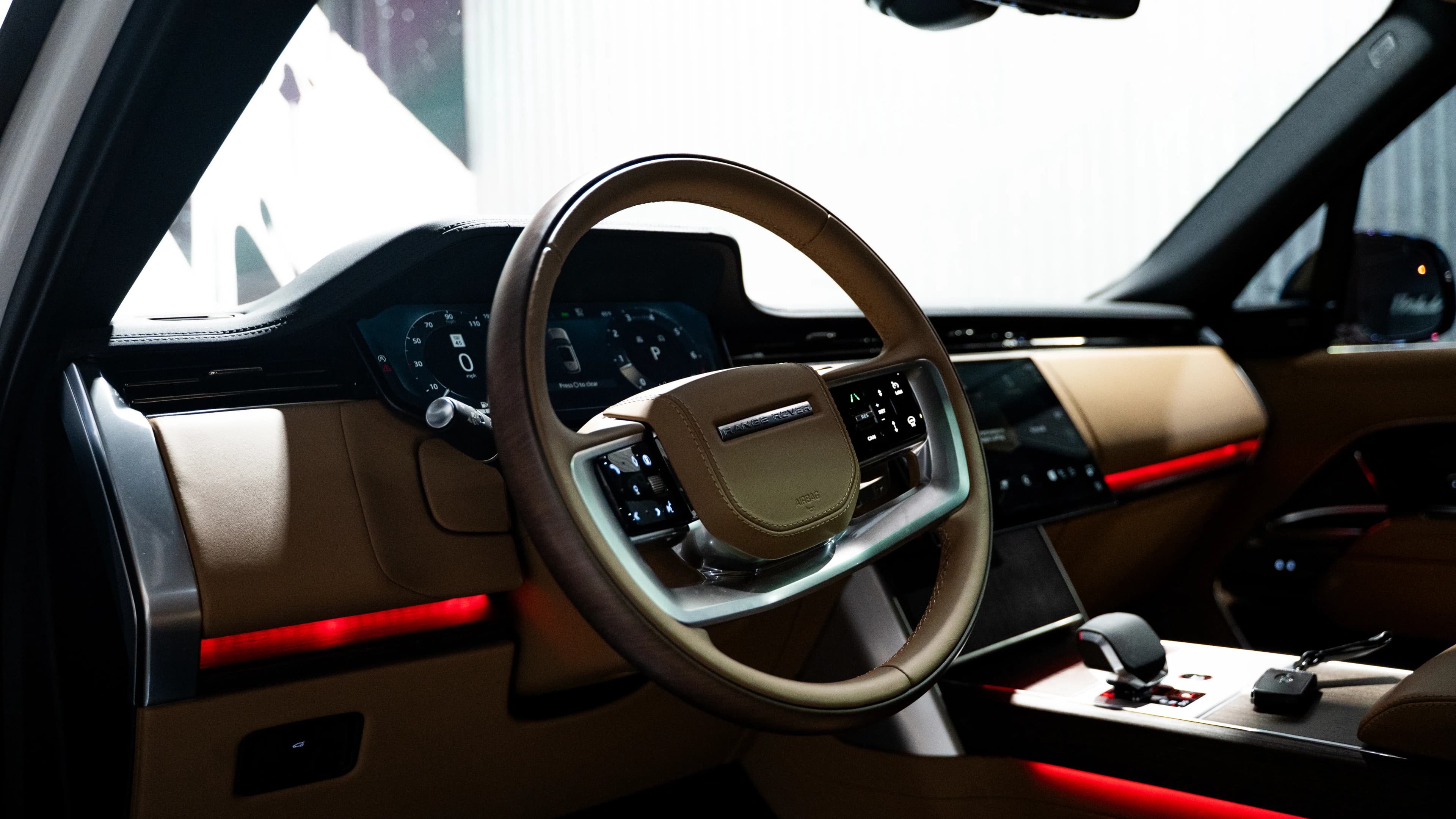 Range Rover Sport (White) — photo 9