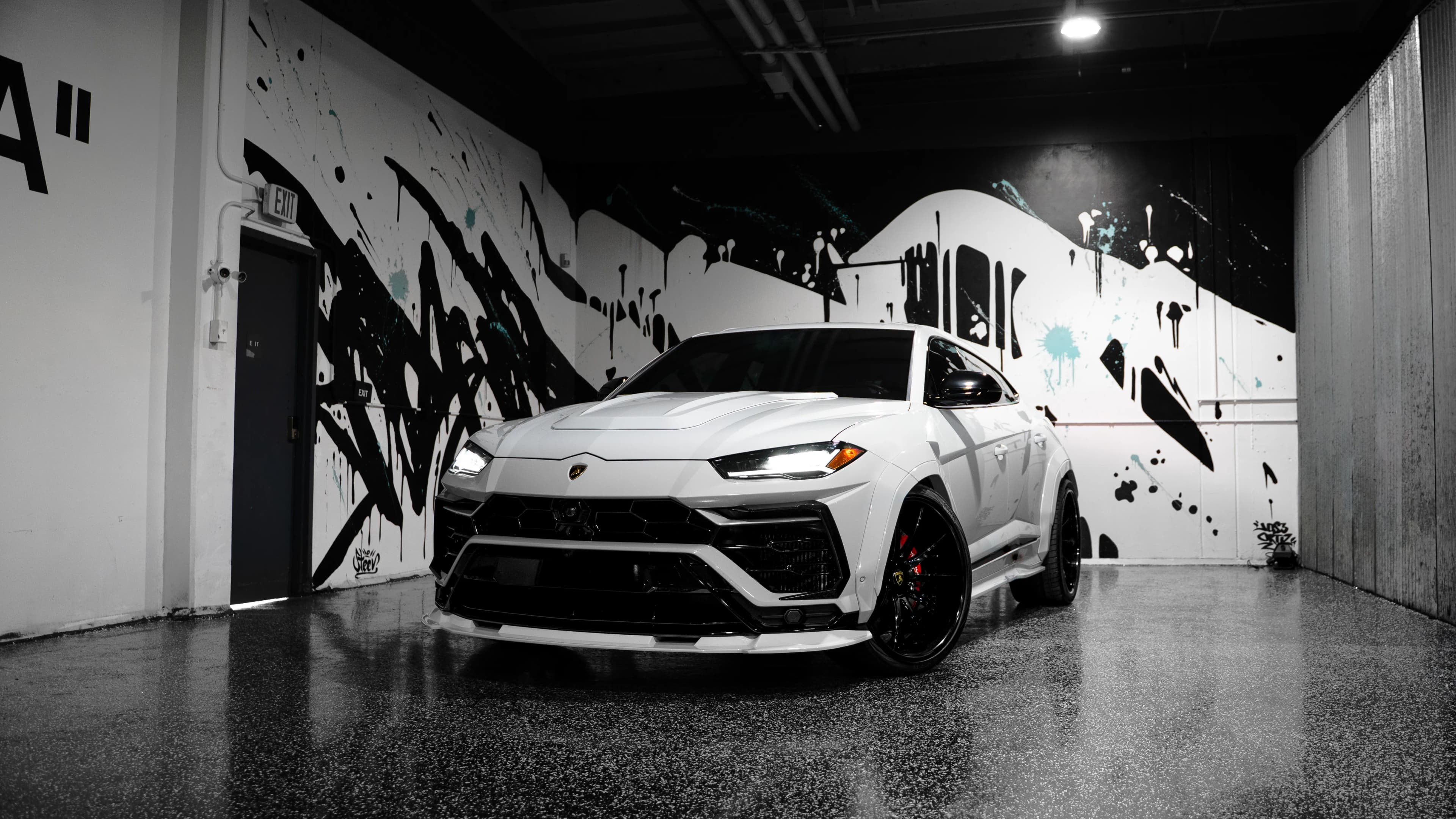 Lamborghini Urus Stealth Widebody — photo 9